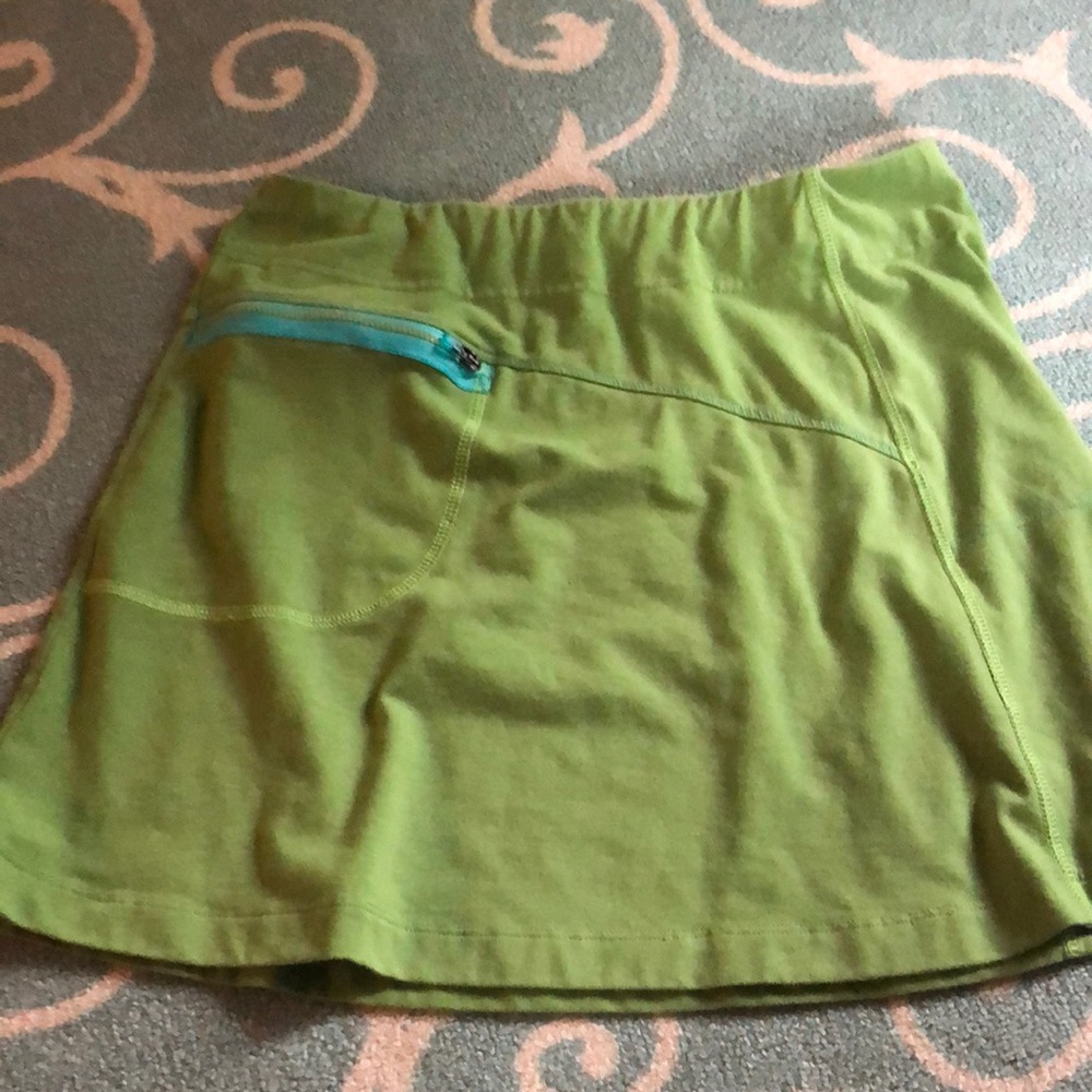 Title Nine green skirt elastic waist